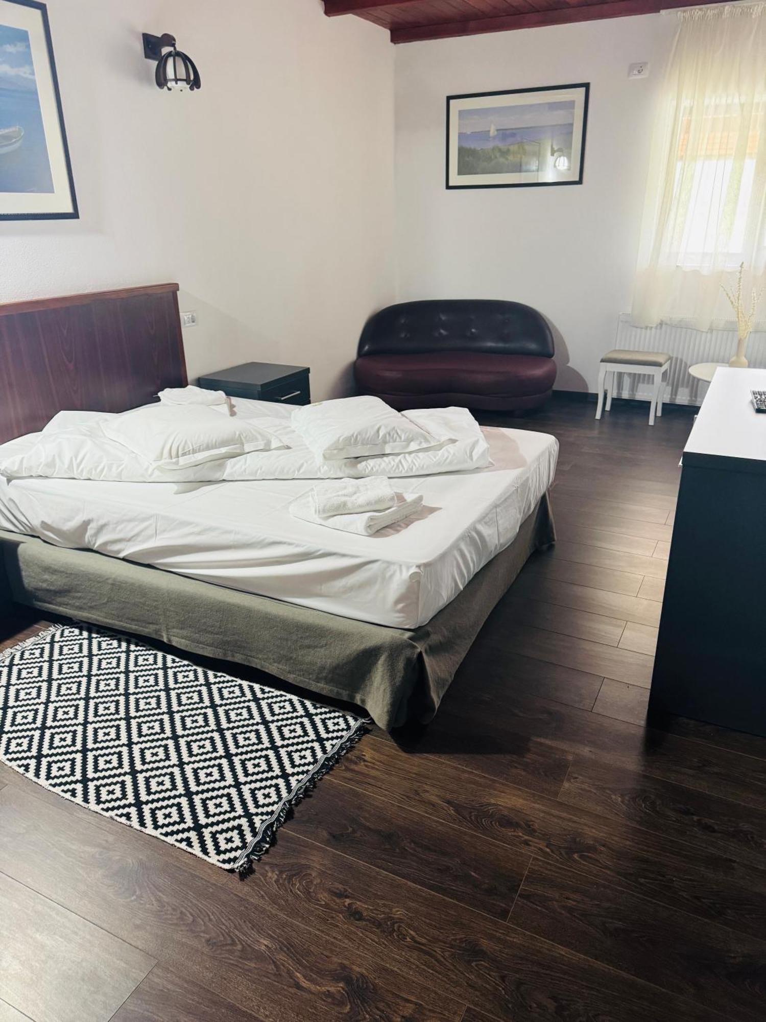 Pastravaria Ursu Vînători-Neamţ Buitenkant foto